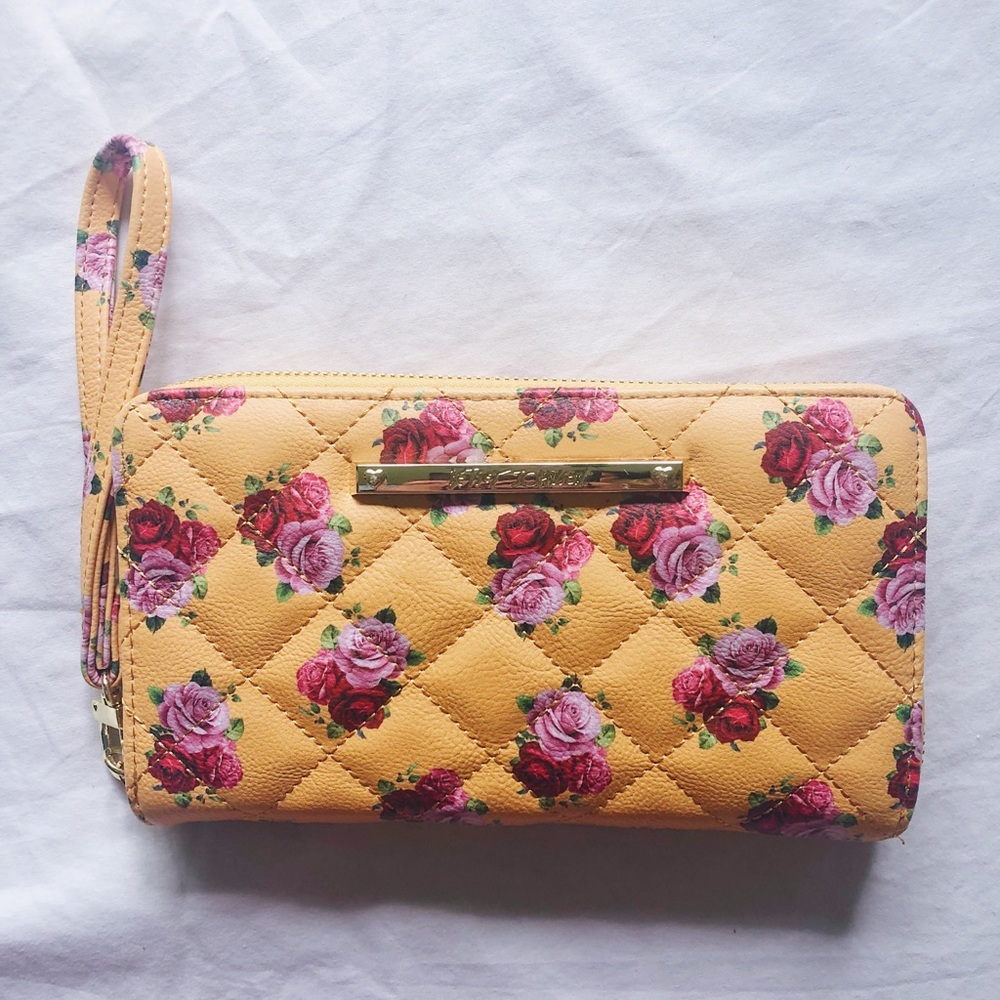 🌻2/$25 BETSEY JOHNSON YELLOW FLORAL WALLET